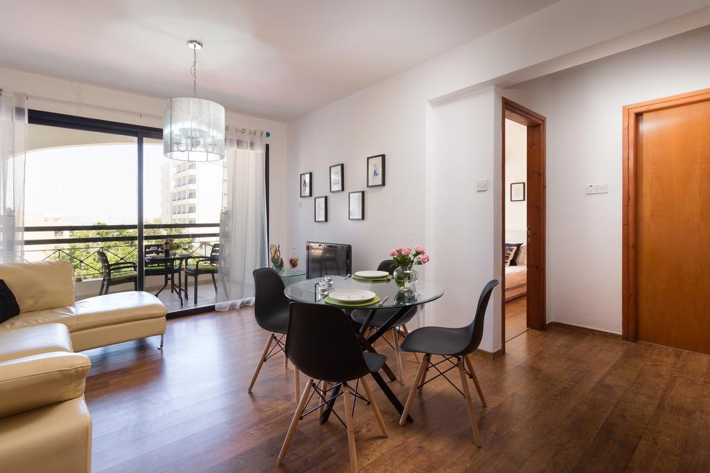Mama Seaside Apartment Larnaca Exteriér fotografie