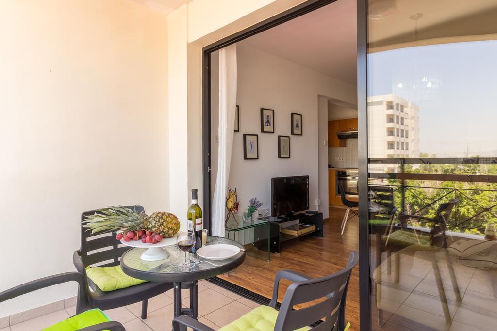 Mama Seaside Apartment Larnaca Exteriér fotografie